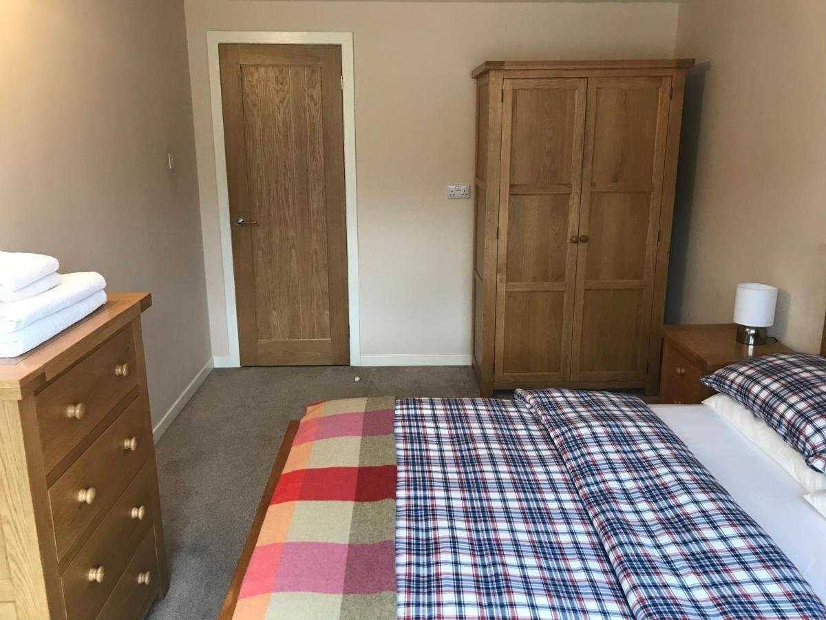 Borrodale, One Bedroom Apartment With Balcony And Loch View. Fort William Exteriör bild